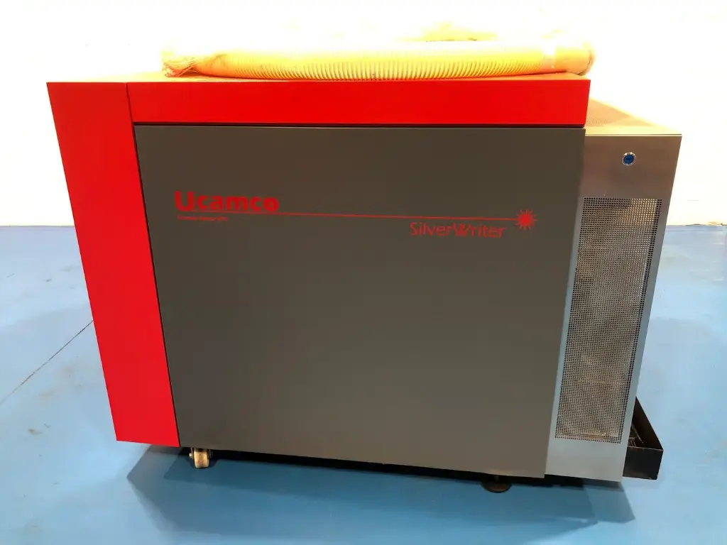 Barco 8850-P