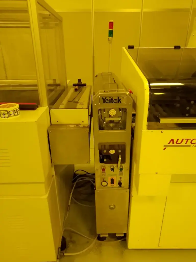 Yeitek YC-650V Tacky roll cleaner